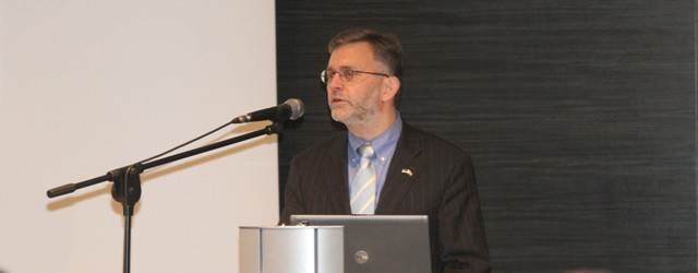 Uffe Balslev, Taani suursaadik Eestis