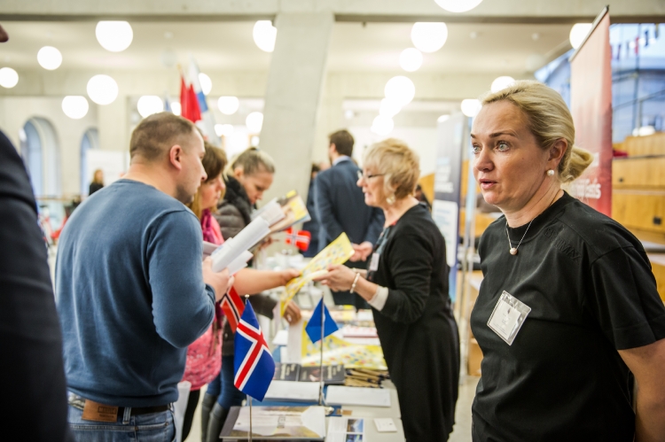 Põhjamaade rändavad saatkonnad TÜ Narva Kolledžis