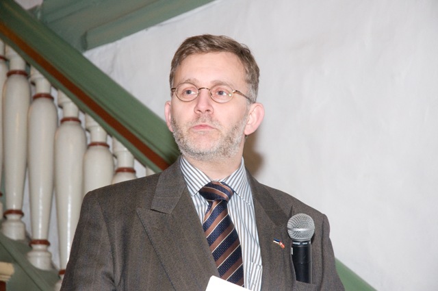 Hr Uffe A. Balslev, Taani suursaadik Eestis