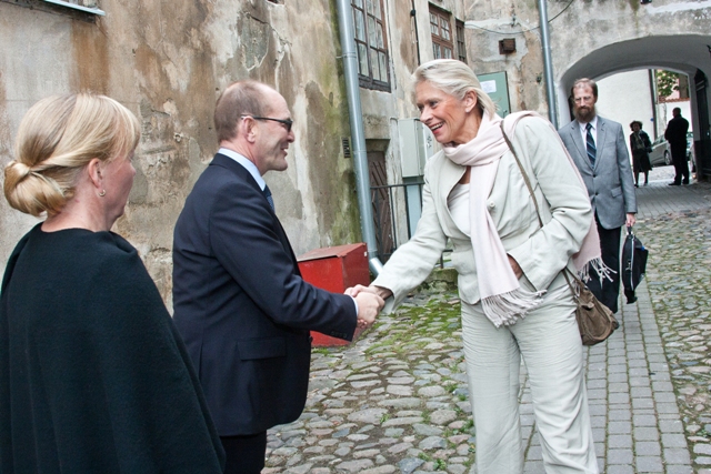 Õnnitleb T.E. Lise Nicoline Kleven Grevstad, Norra suursaadik Eestis 