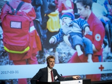 Rootsi Punase Risti peasekretär Anders Danielsson pidas ettekande sellest, kuidas on Rootsi toime tulnud 136 000 pagulase abistamisega poole aasta jooksul 