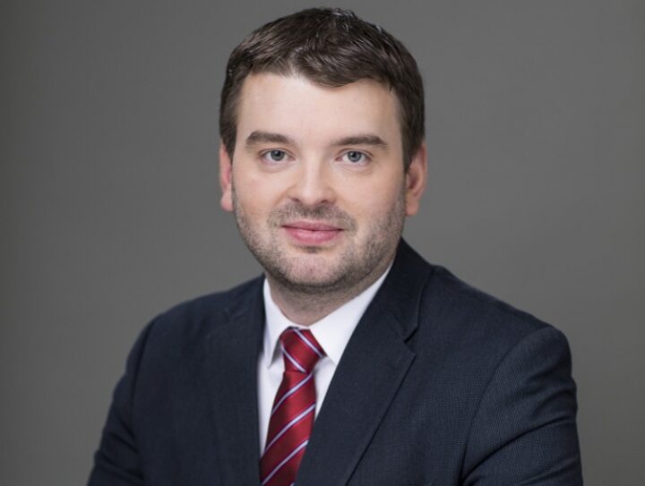 Islandi sotsiaal- ja võrdõiguslikkuse minister Ásmundur Einar Daðason räägib #jamissiis konverentsil Islandi võrdse palga seadusest.