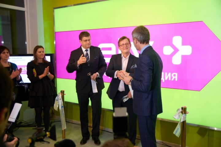 Vasakult: Ida-Viru maavanem Andres Noormägi, Põhjamaade Ministrite Nõukogu Eesti esinduse direktor Christer Haglund ja ERRi juhatuse esimees Margus Allikmaa.