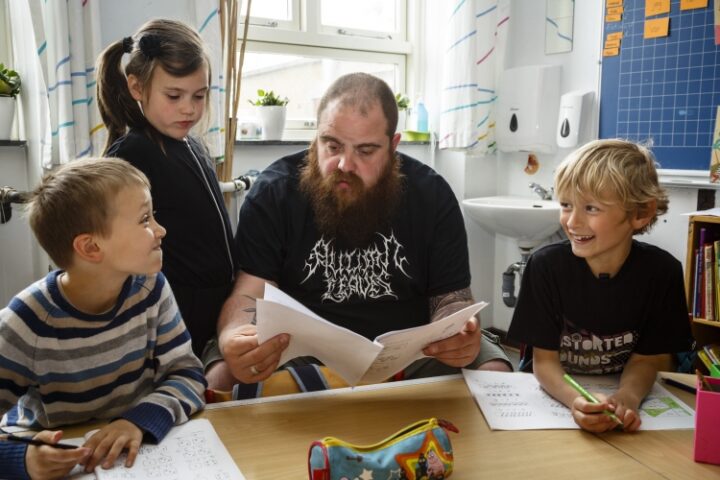 Affecting our views on gender at work. Report briefs: ´The Nordic Gender Effect at Work´
